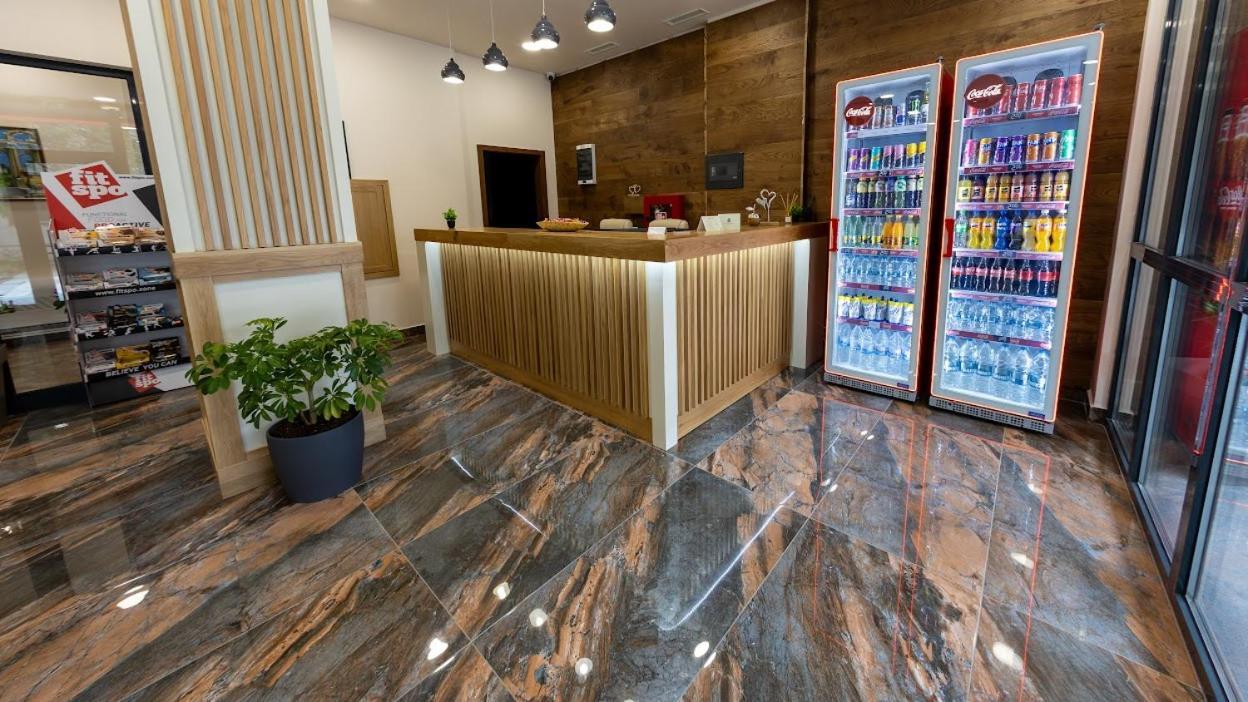 City Plaza ボテヴグラト エクステリア 写真